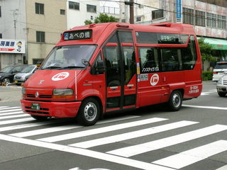 大阪市交赤バス01.JPG